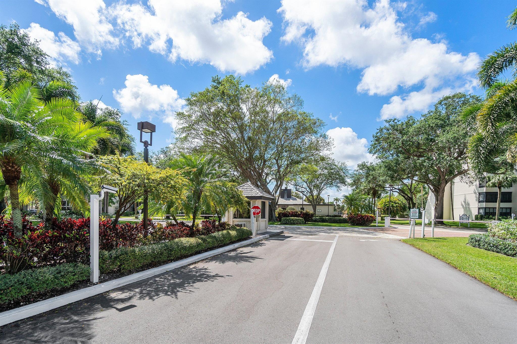 GLENS CONDO - Residential