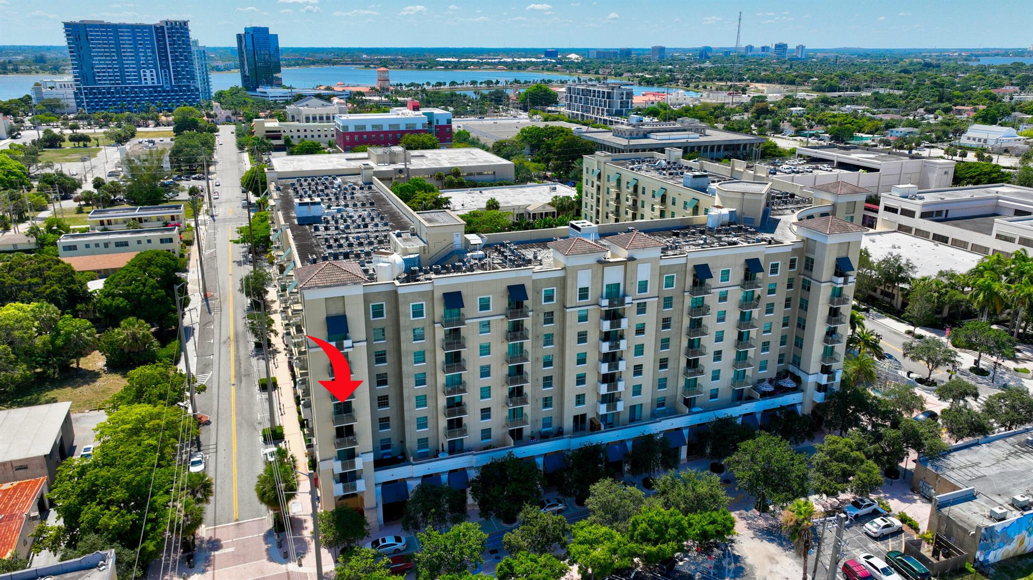 610 Clematis Street 524