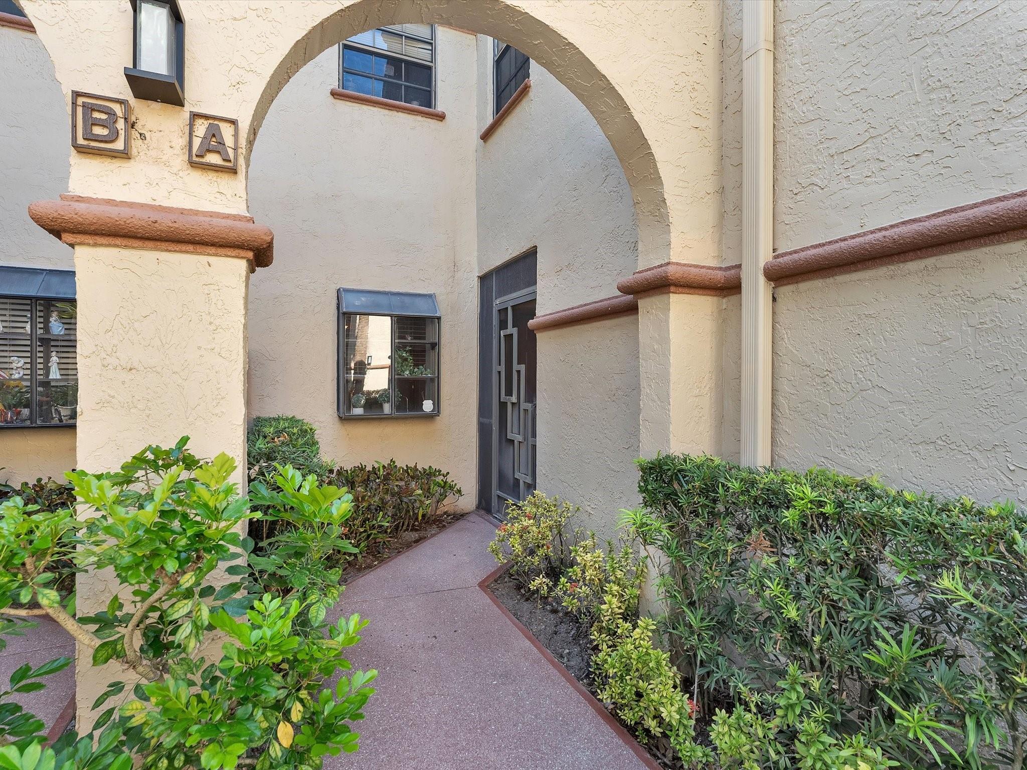 5234 Europa Dr A