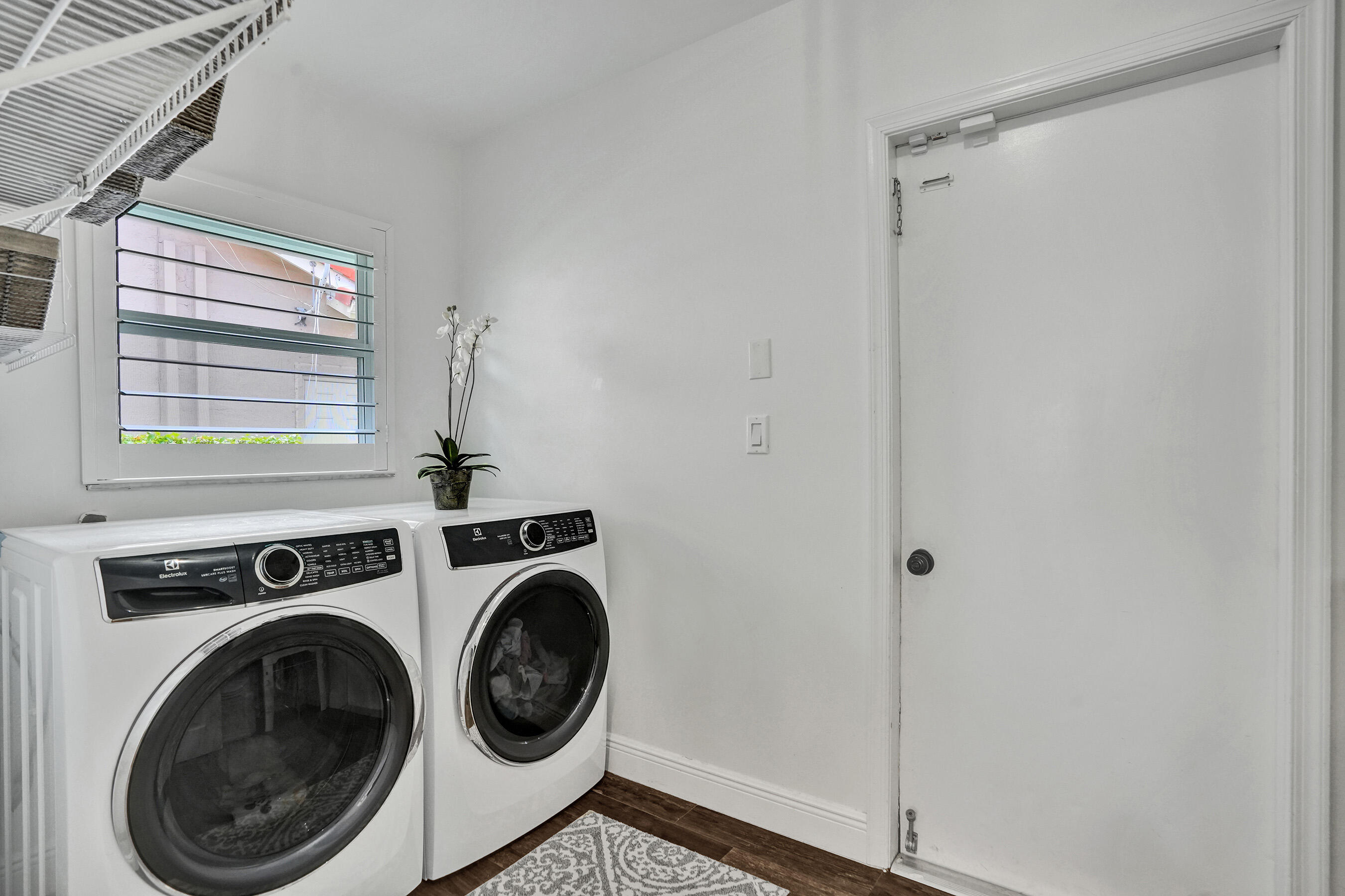 RIDGEVIEW - Residential