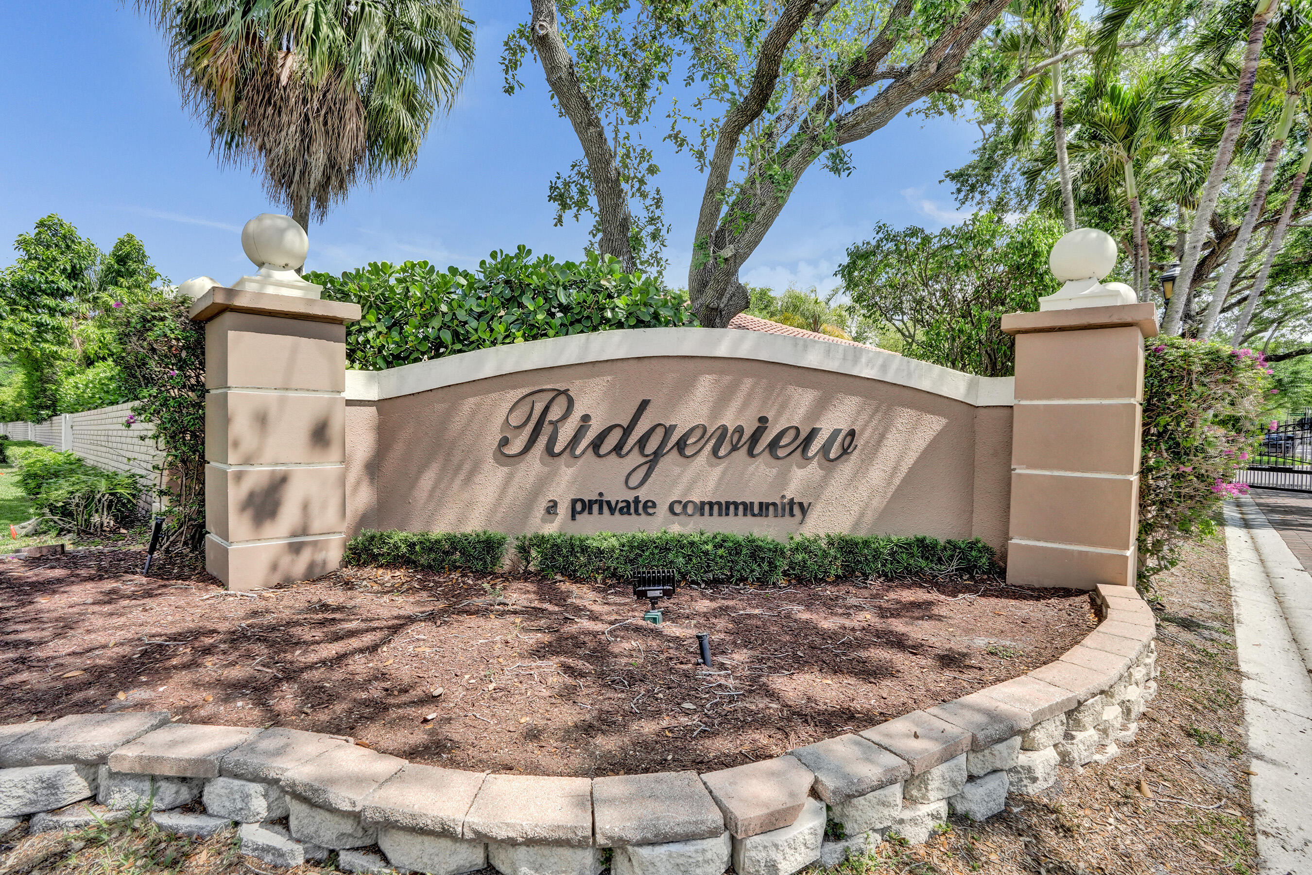 RIDGEVIEW - Residential