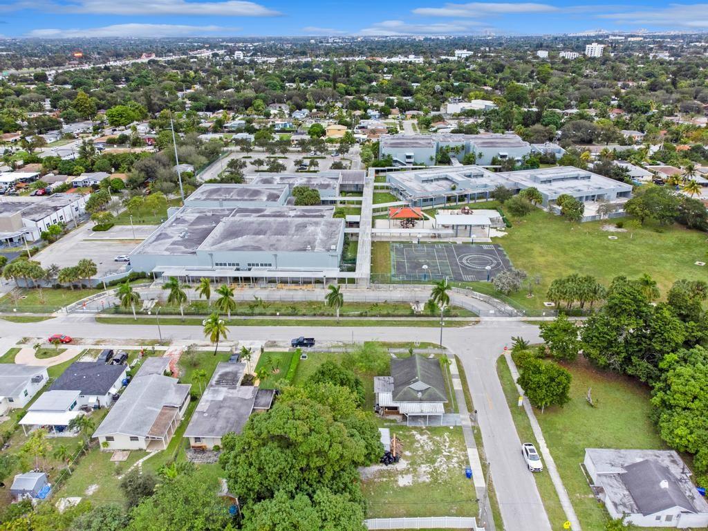 South Hollywood Amd 4-10 - Residential