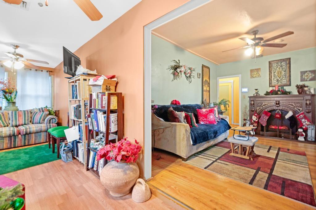 South Hollywood Amd 4-10 - Residential