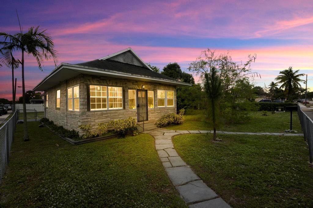 South Hollywood Amd 4-10 - Residential