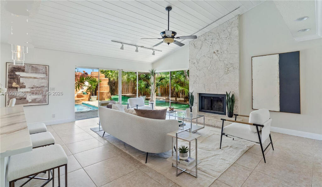 WOODLANDS SEC 2 - Residential