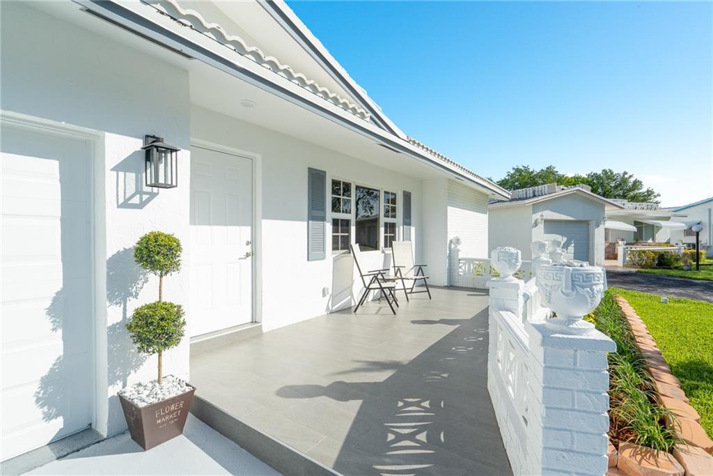 Lauderdale West 3 Sec 83- - Residential