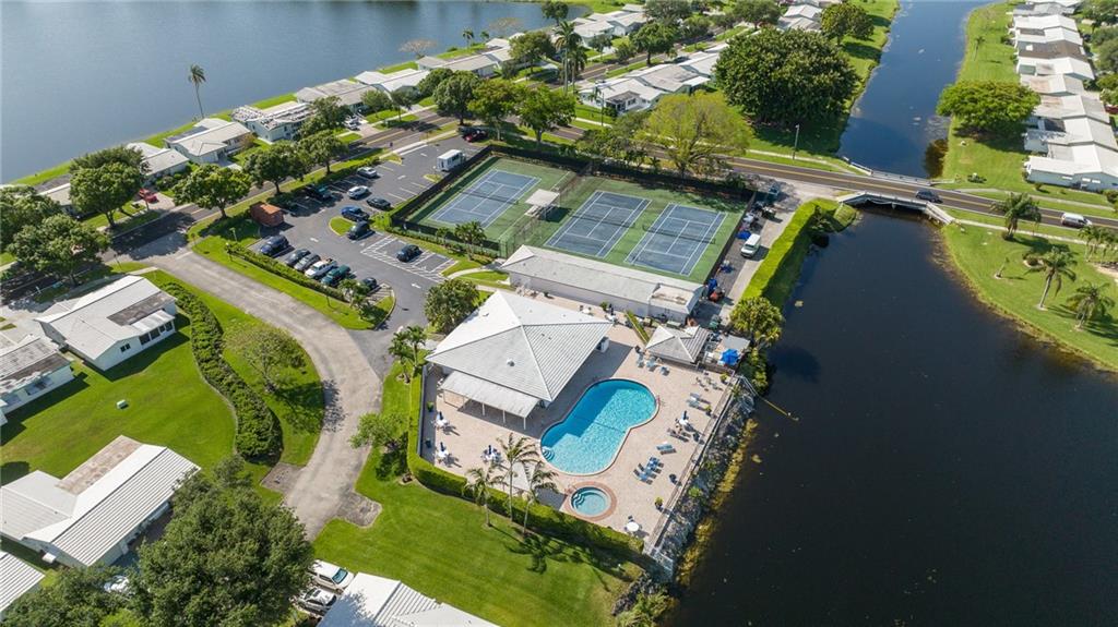 Lauderdale West 3 Sec 83- - Residential