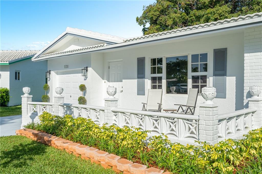 Lauderdale West 3 Sec 83- - Residential