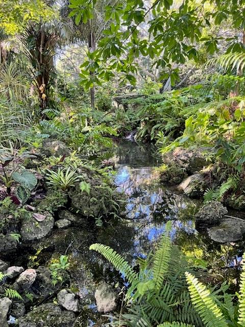 The Racquet Club Of Deer - Residential Lease