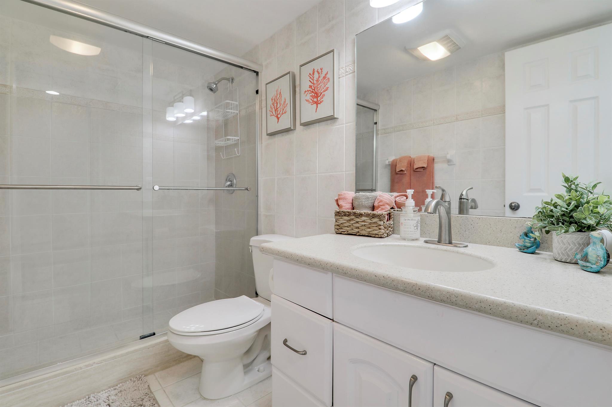 OCEAN TRAIL CONDO I - Residential Lease