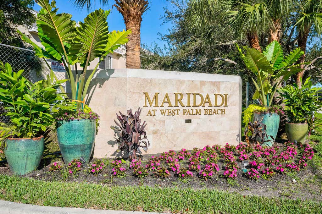 Photo of 4685 N Haverhill Road #B5, West Palm Beach, FL 33417 (MLS # B26054920)