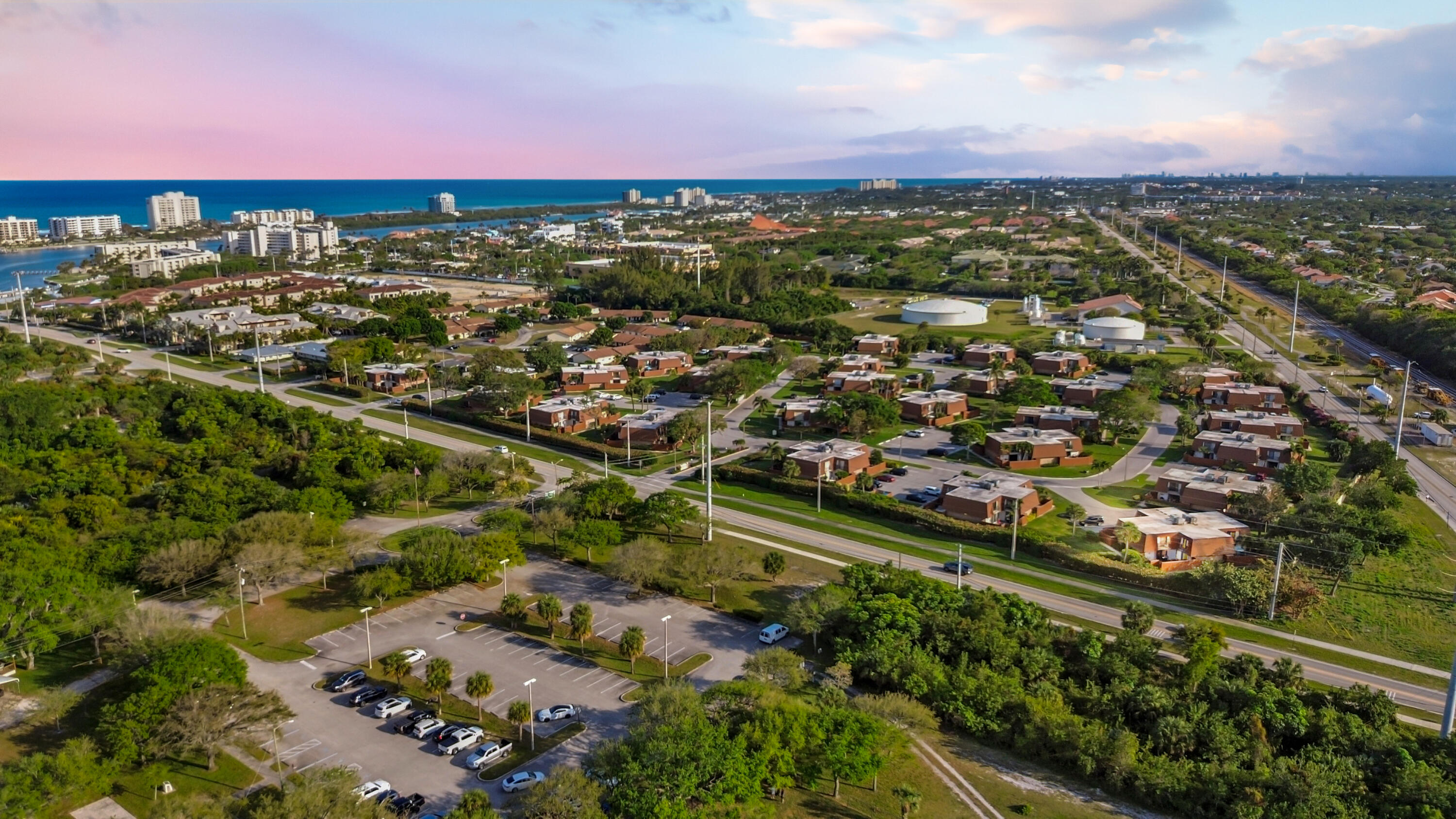 TEQUESTA HILLS CONDO - Residential Lease