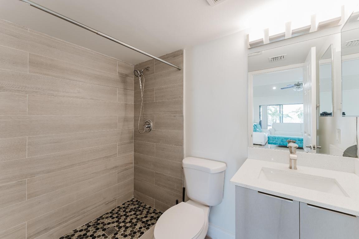 DELRAY MNR - Residential Lease