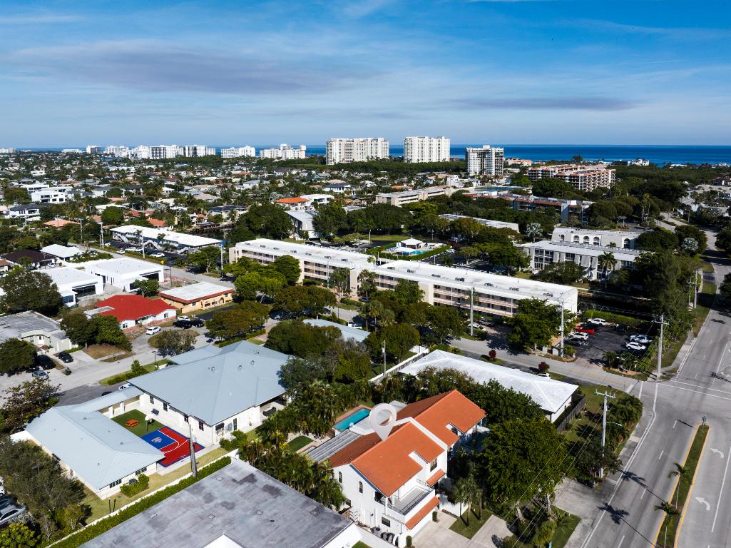 DELRAY MNR - Residential Lease