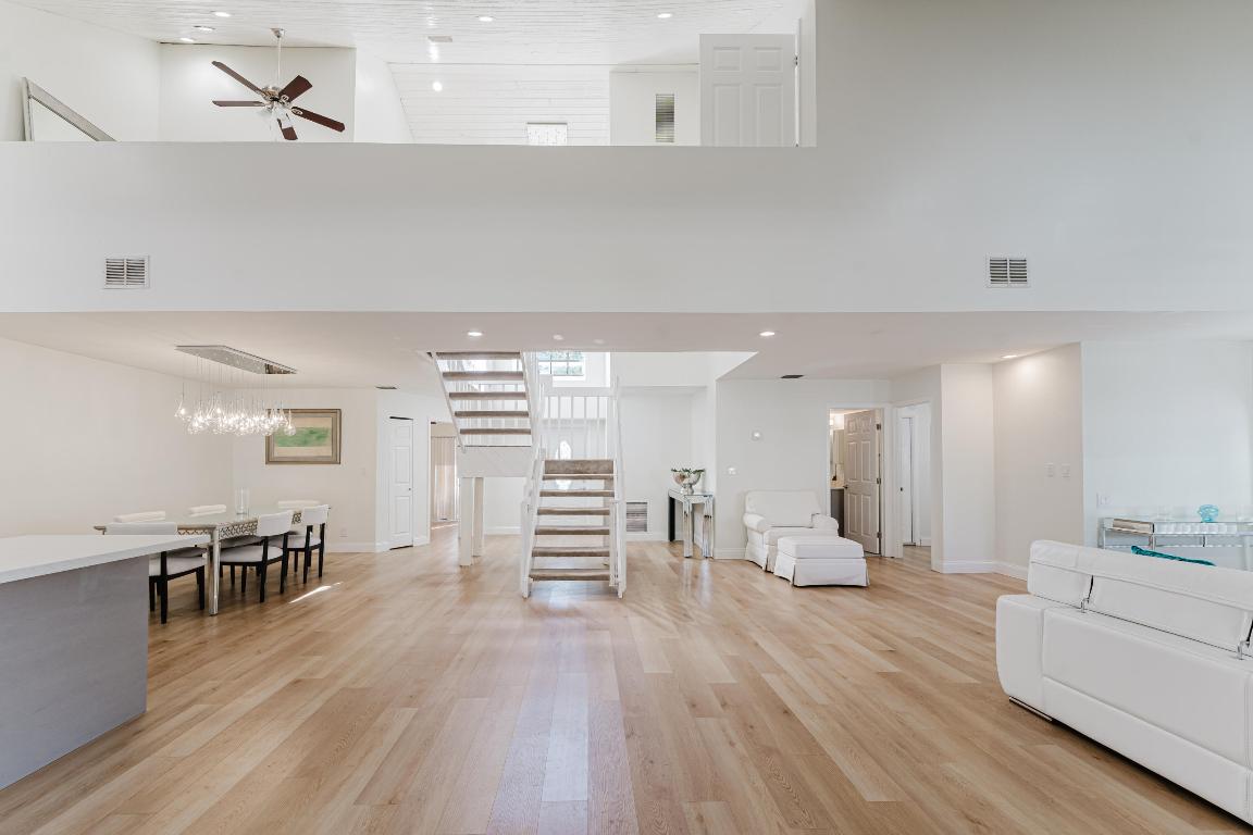 DELRAY MNR - Residential Lease