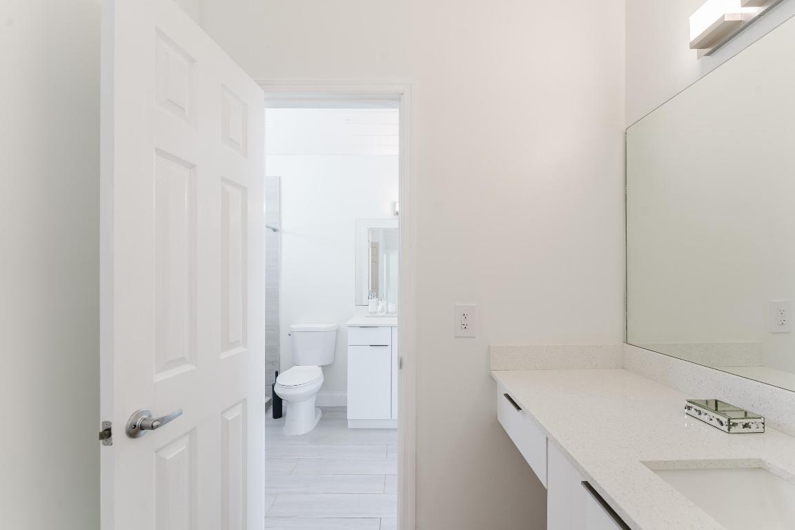 DELRAY MNR - Residential Lease