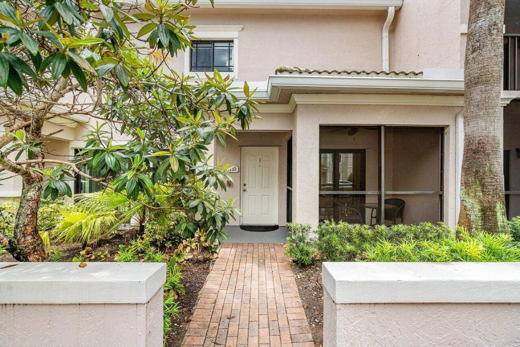 Photo of 2801 Sarento Place #110, Palm Beach Gardens, FL 33410 (MLS # R10997246)