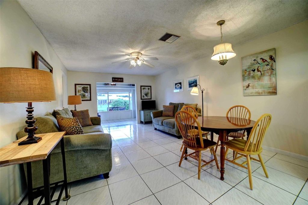 Photo of 300 SW Golfview Terrace #150, Boynton Beach, FL 33426 (MLS # F10538654)