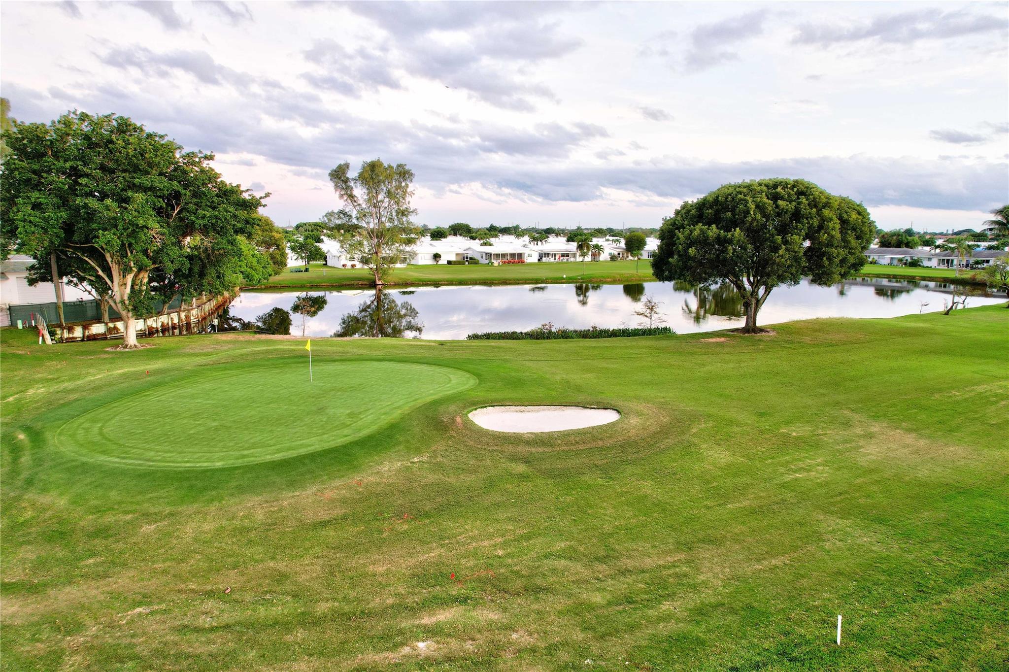 Leisureville Golfview Nor - Residential