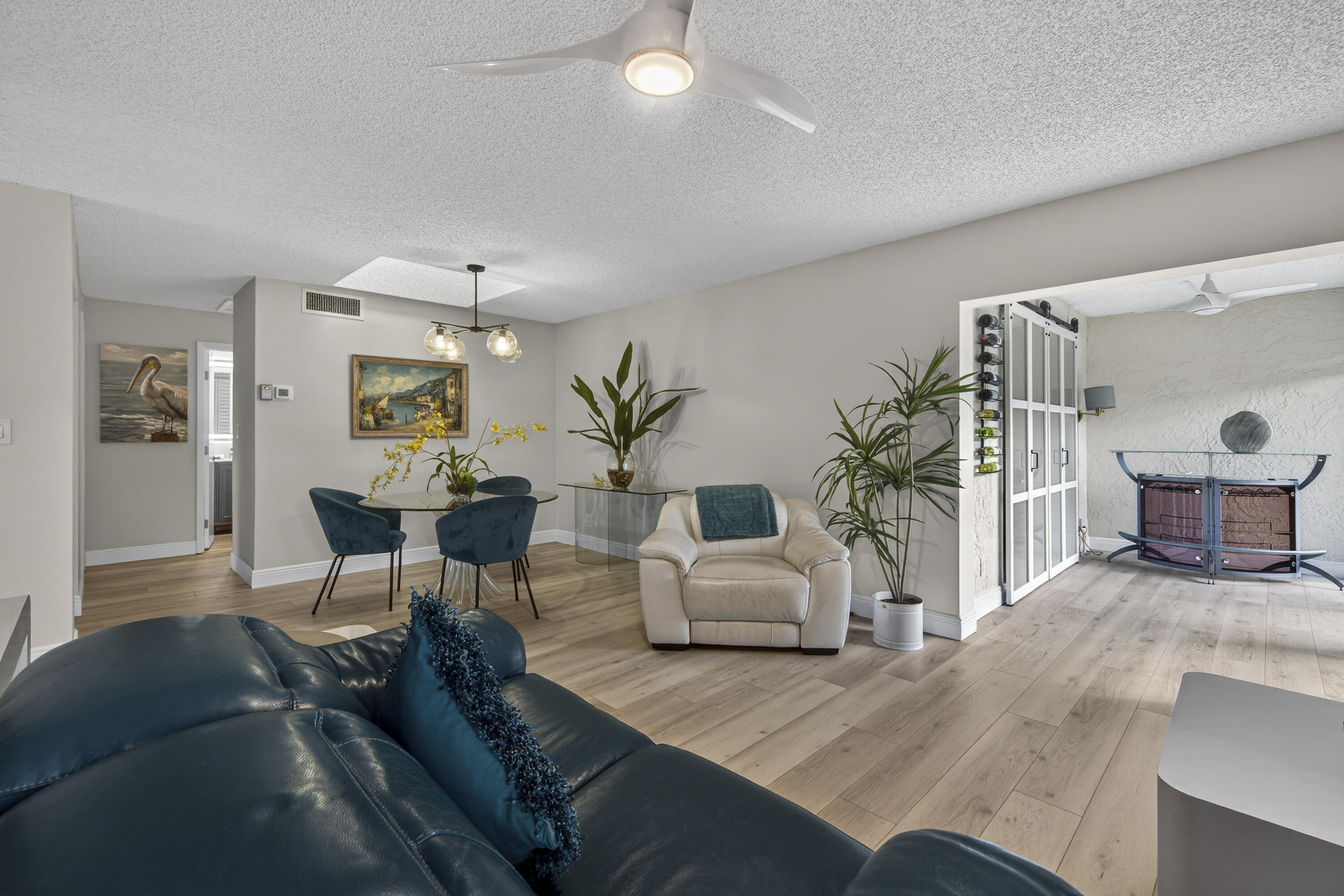 WHISPER WALK - Residential