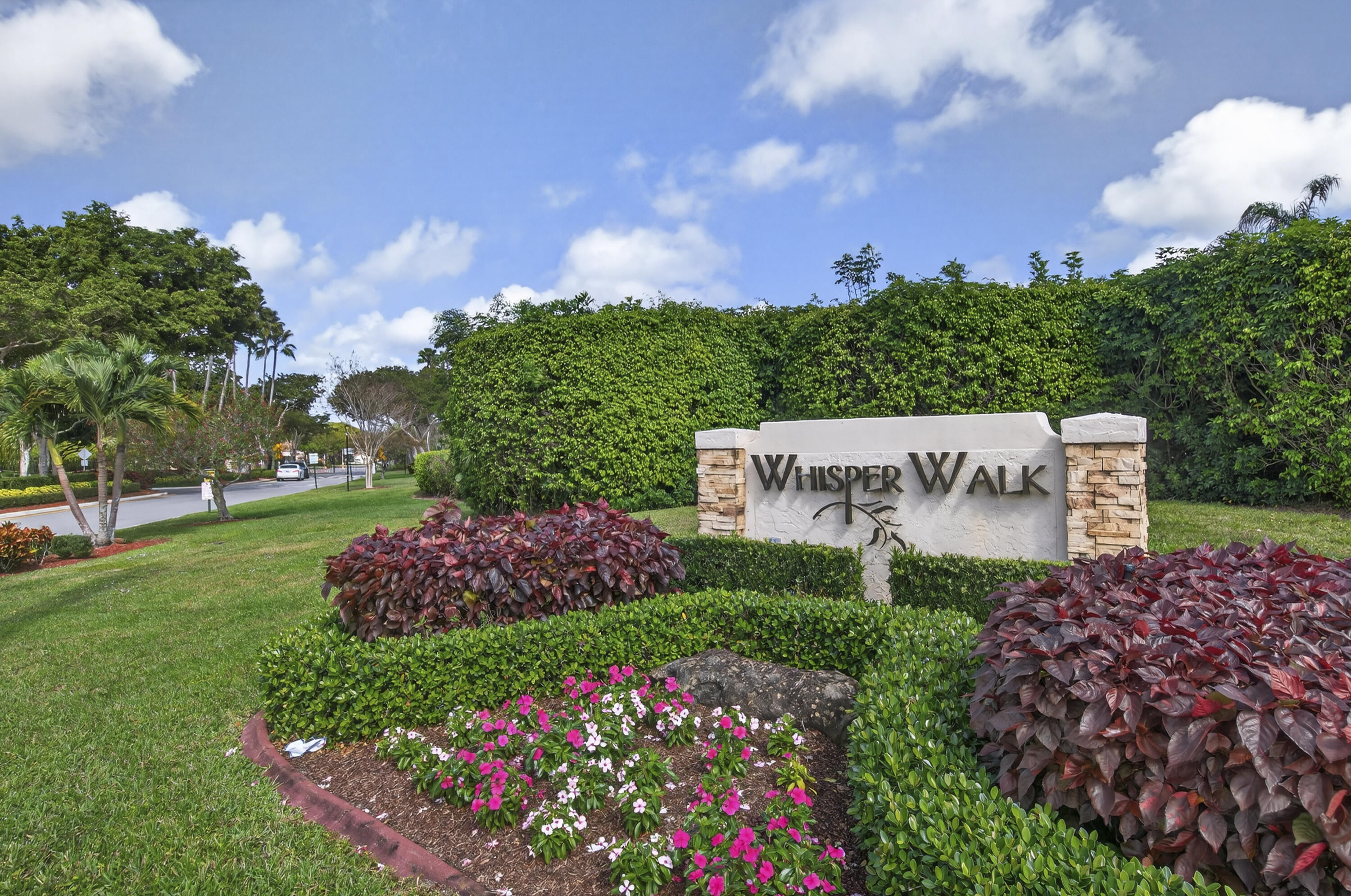 WHISPER WALK - Residential