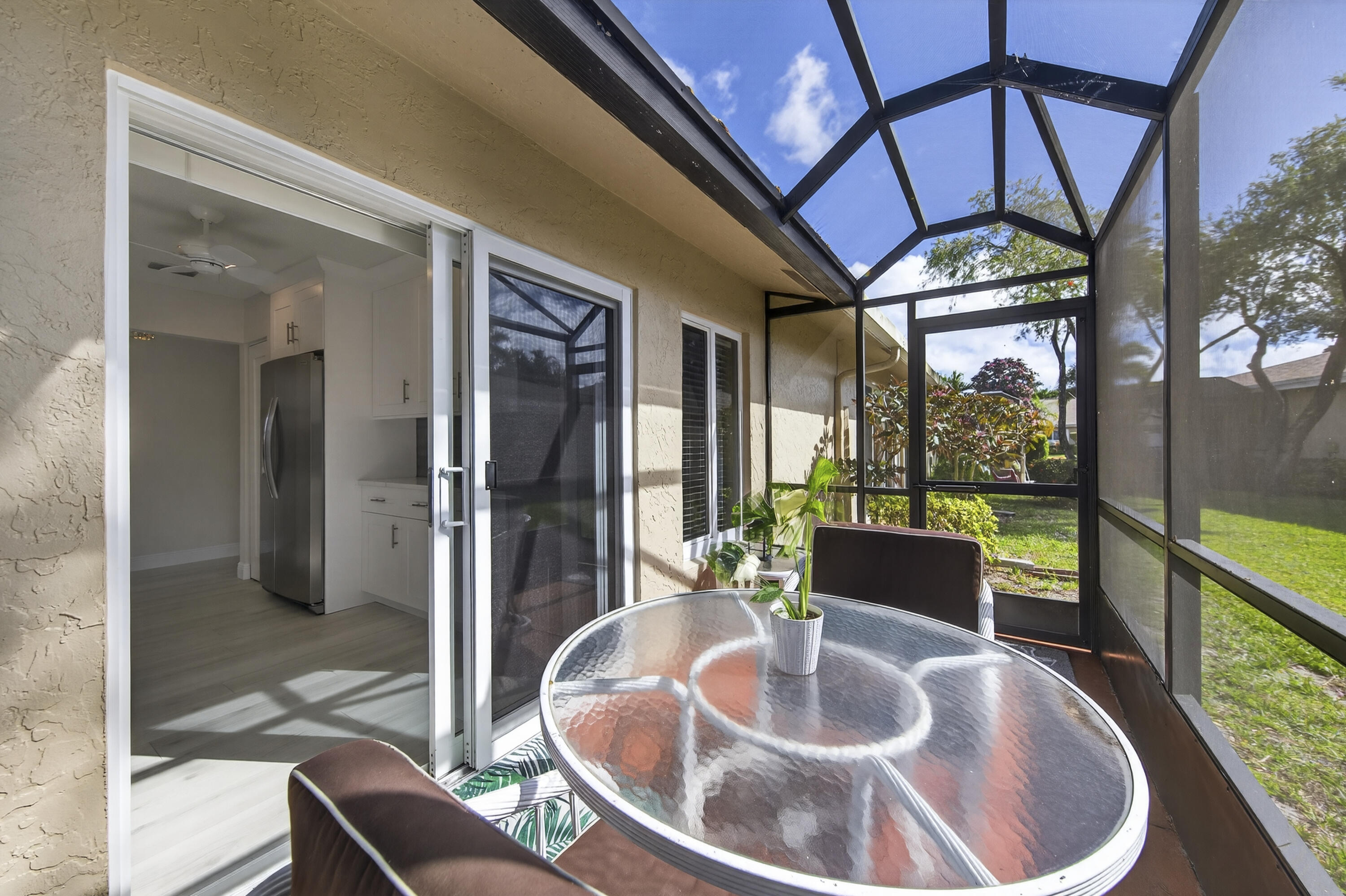 WHISPER WALK - Residential