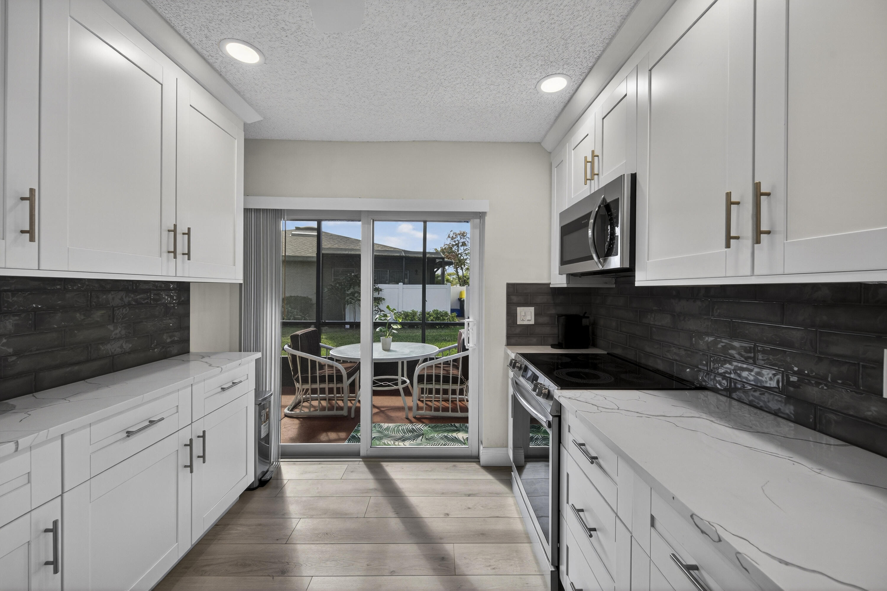 WHISPER WALK - Residential