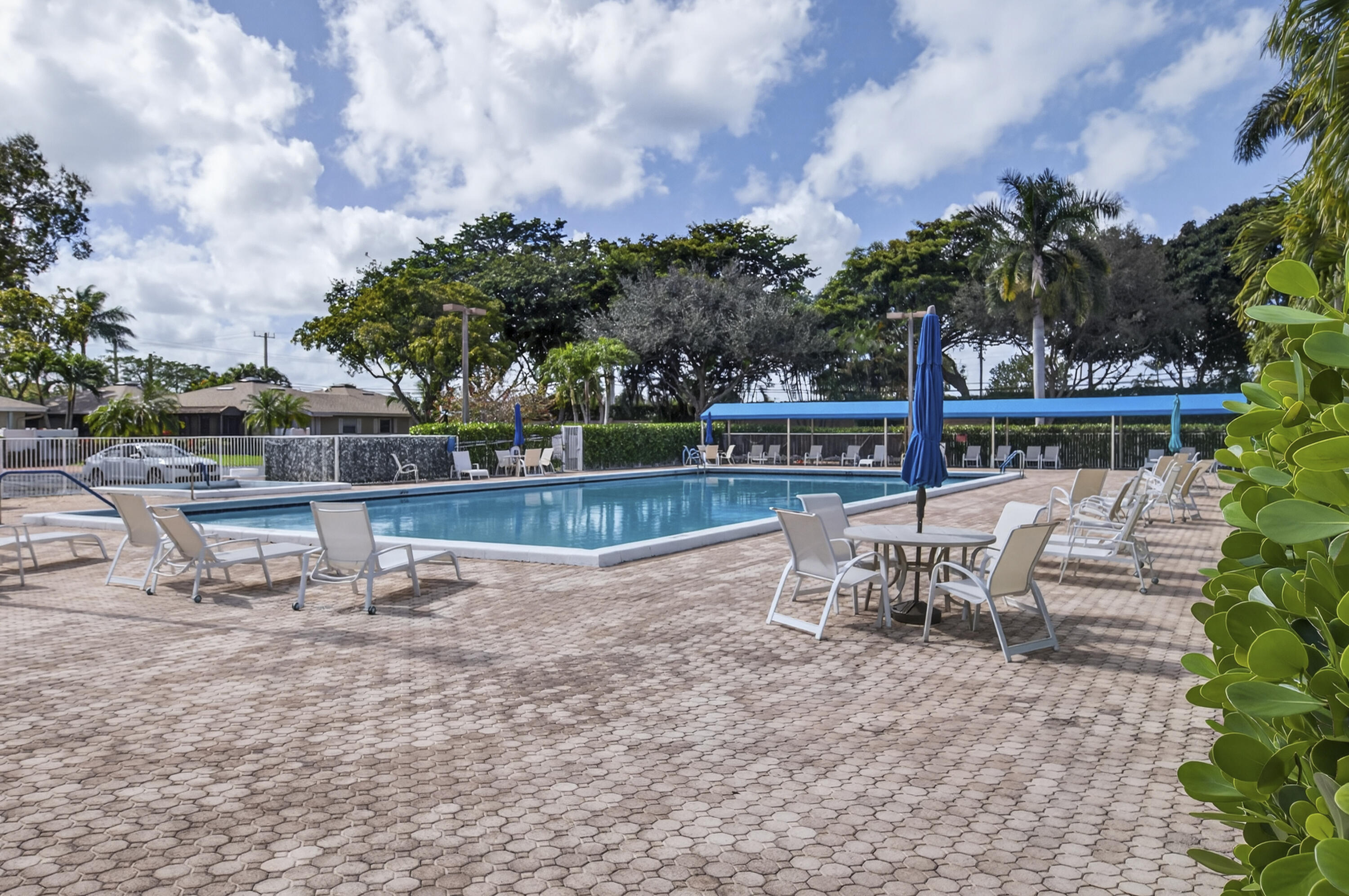 WHISPER WALK - Residential