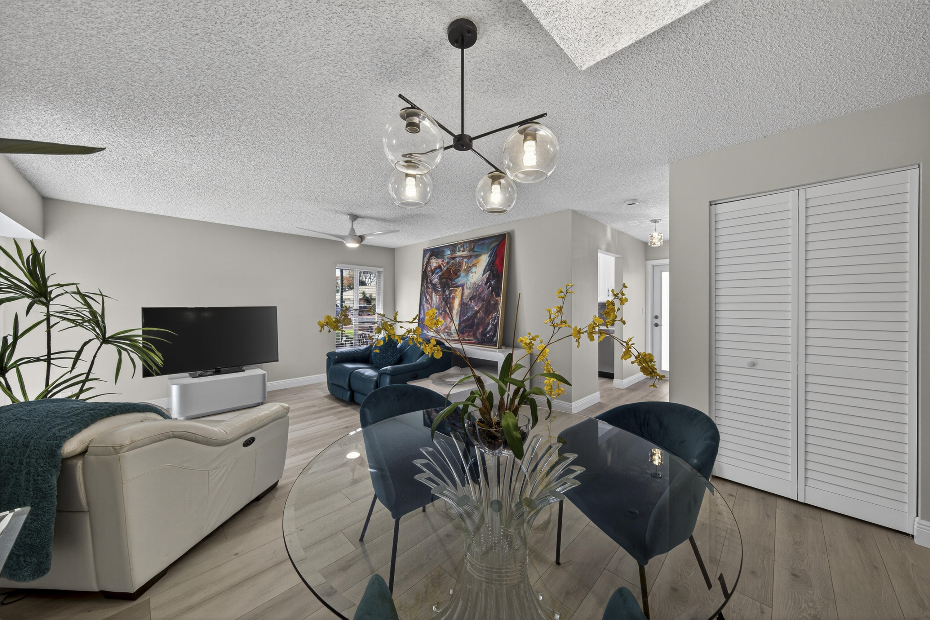 WHISPER WALK - Residential