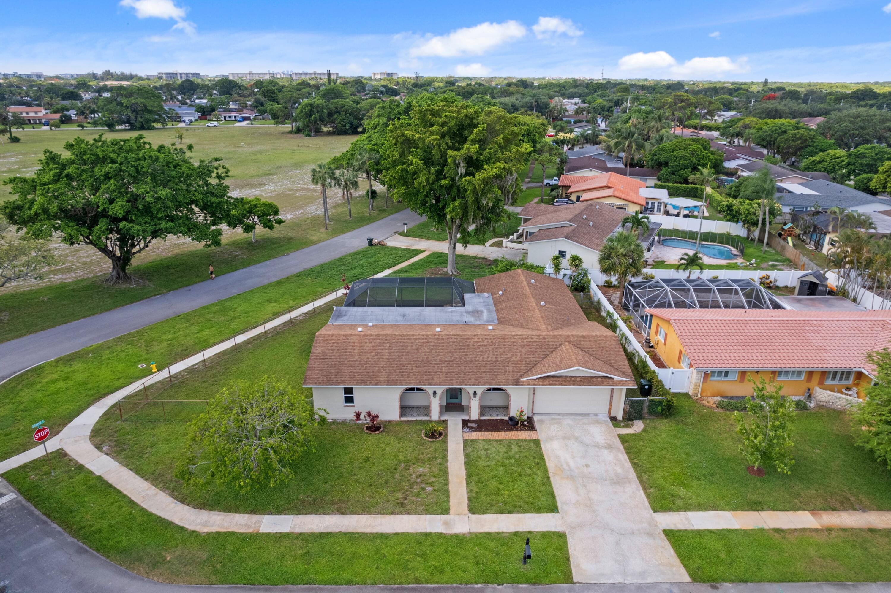4100 NW 7th Street, Coconut Creek, FL, 33066/$635,000 1 4100 NW 7th Street