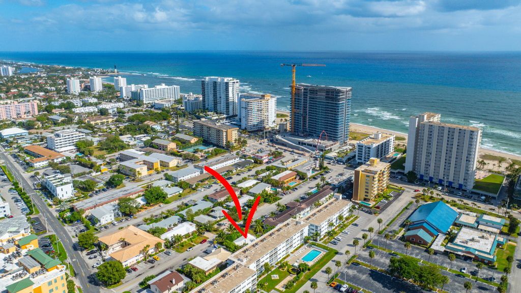 Photo of 3208 NE 8th Court #1, Pompano Beach, FL 33062 (MLS # B26030864)
