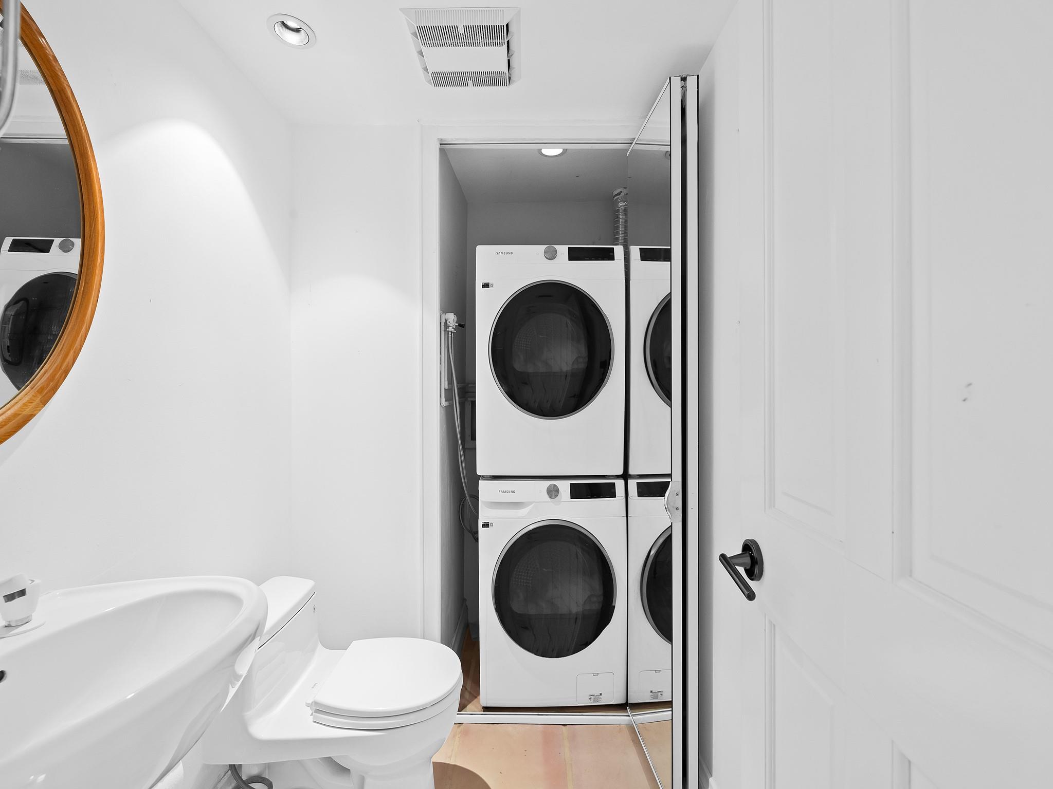 Southpoint Condominium - Residential