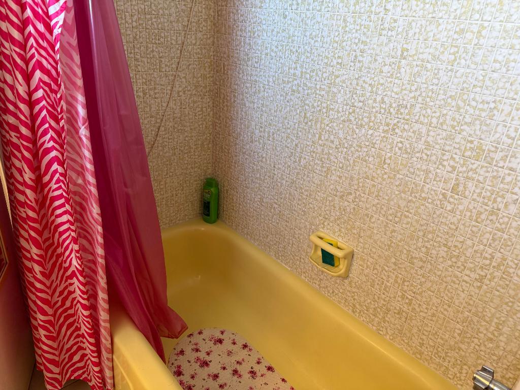 Lakeside Village - Residential