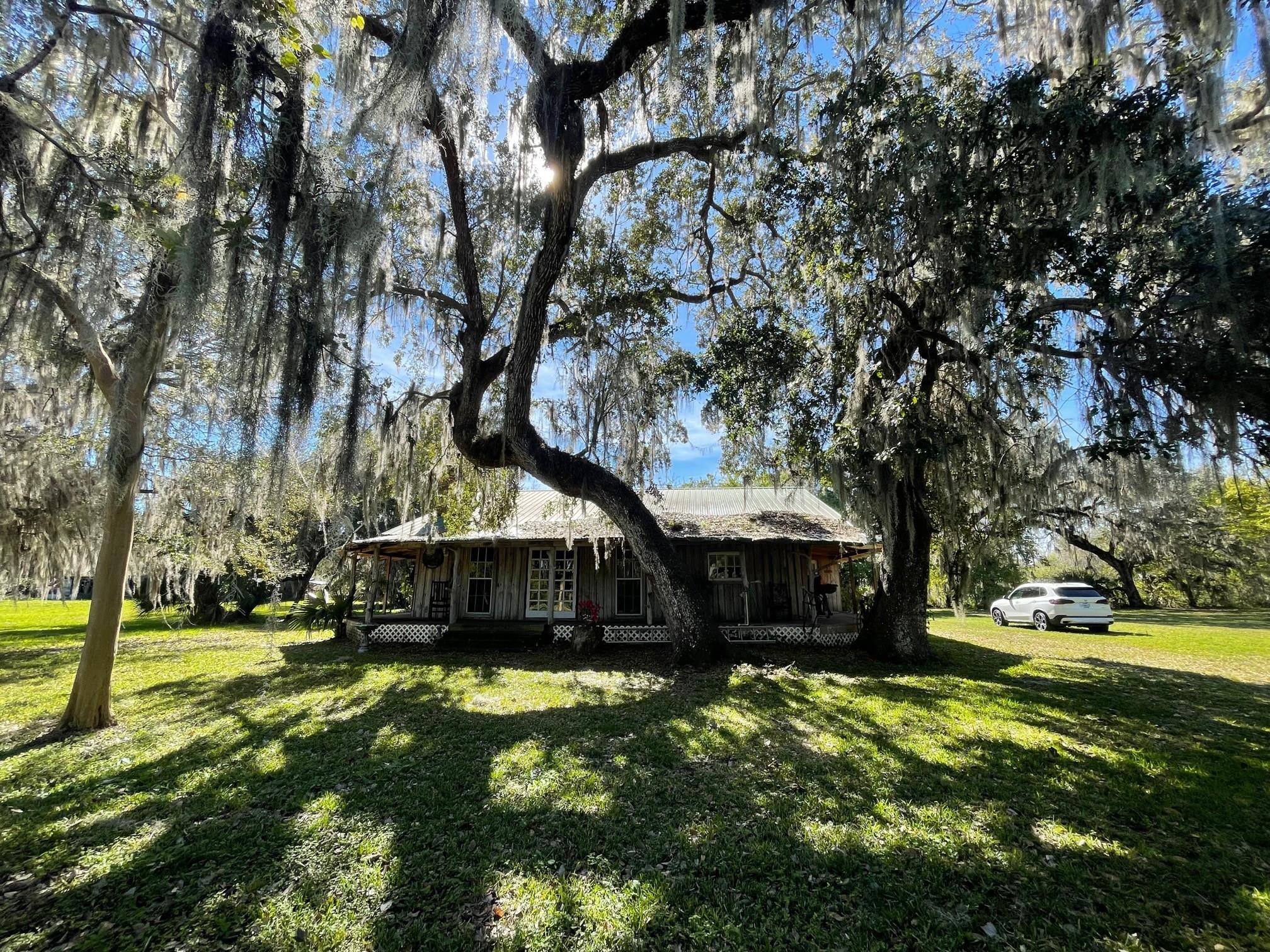 SOUTHERN COLONIZATION - Residential