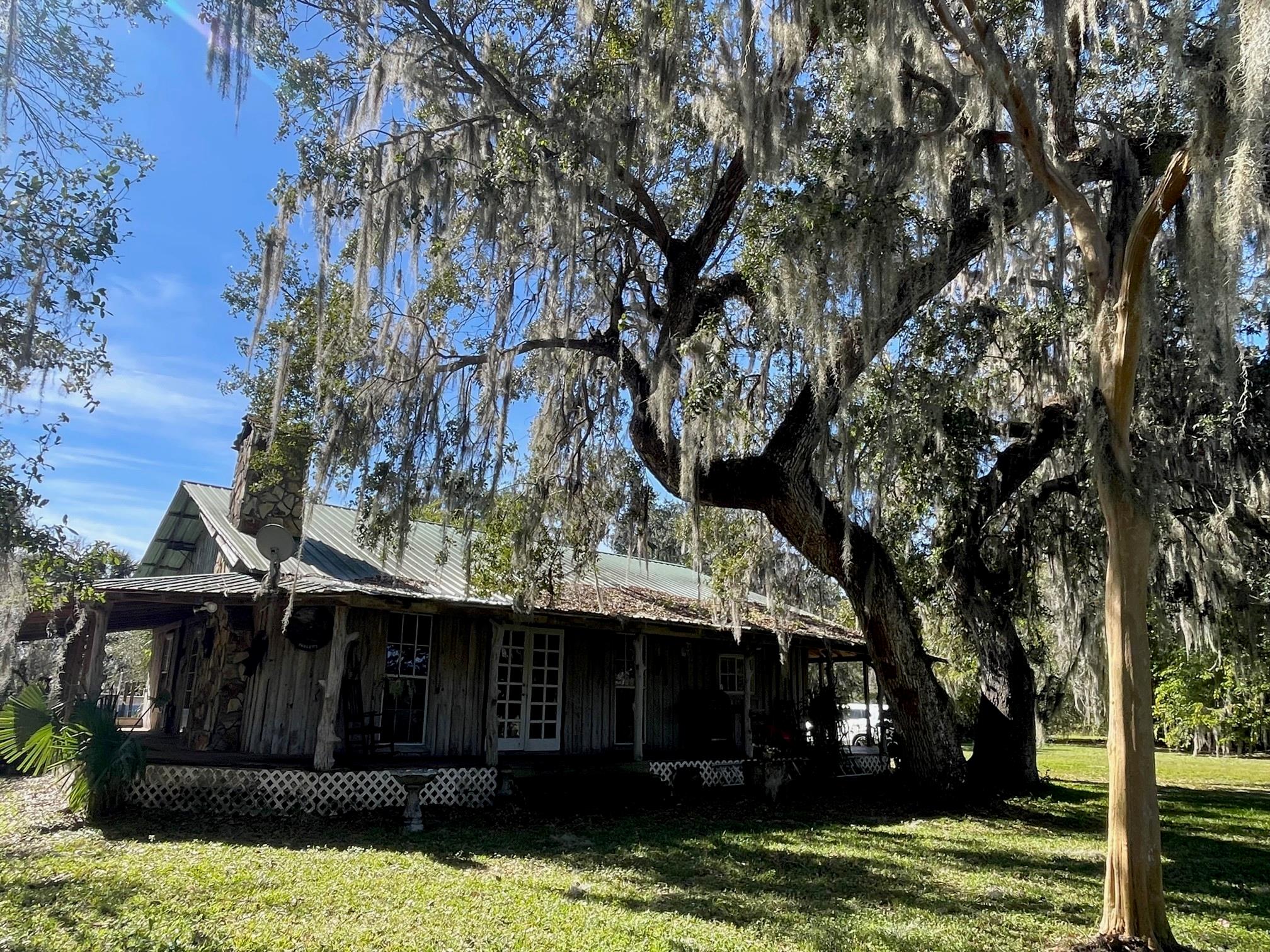 SOUTHERN COLONIZATION - Residential