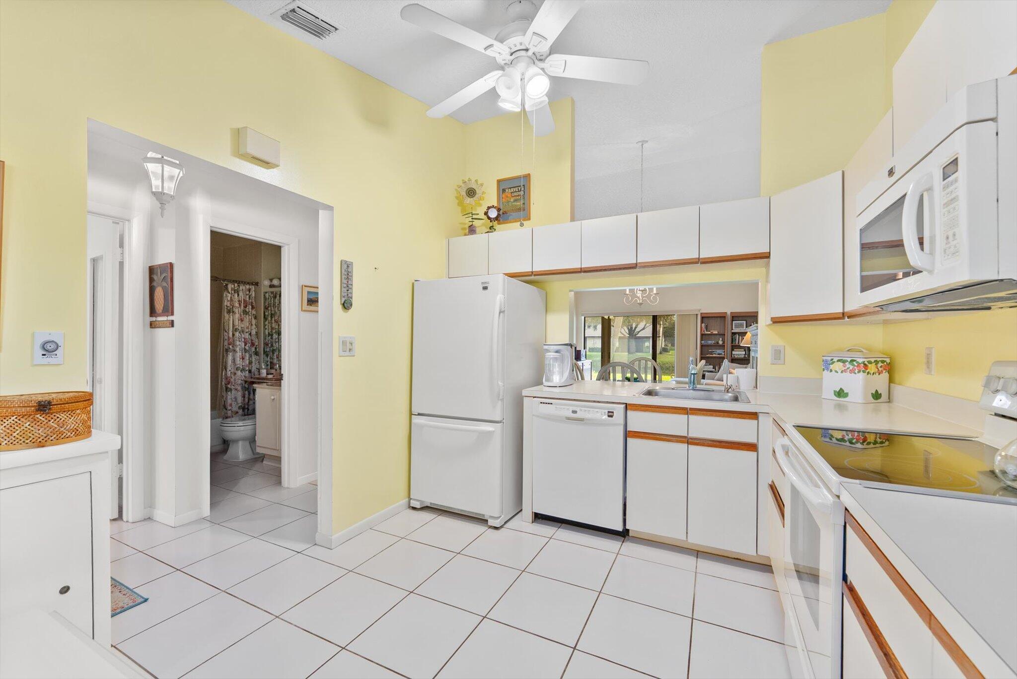 TARTAN COCONUT CREEK PHAS - Residential