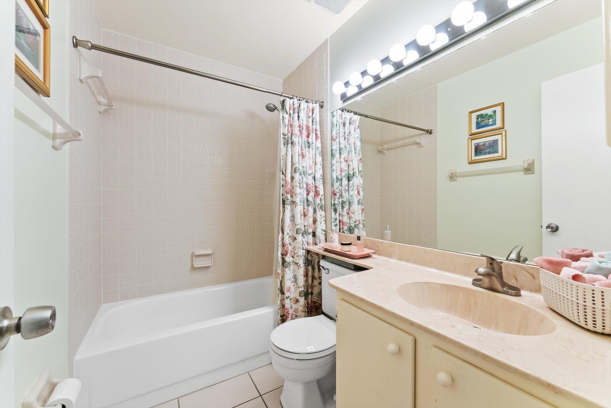 TARTAN COCONUT CREEK PHAS - Residential