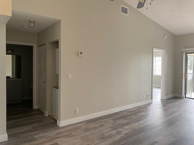 Lake Windwood Condo 01-14 - Residential Lease