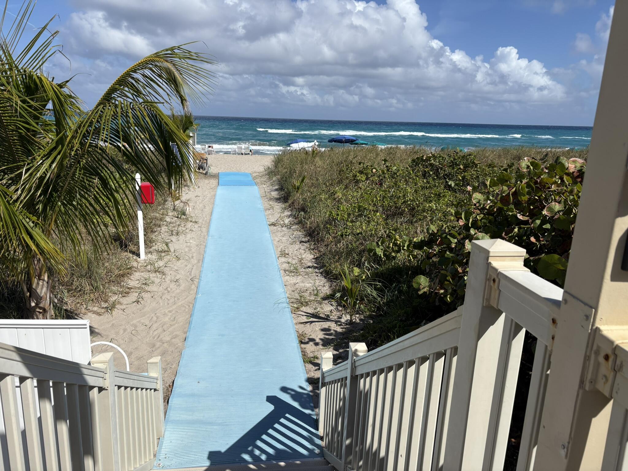 SEA RANCH CLUB OF BOCA II CONDO - Residential