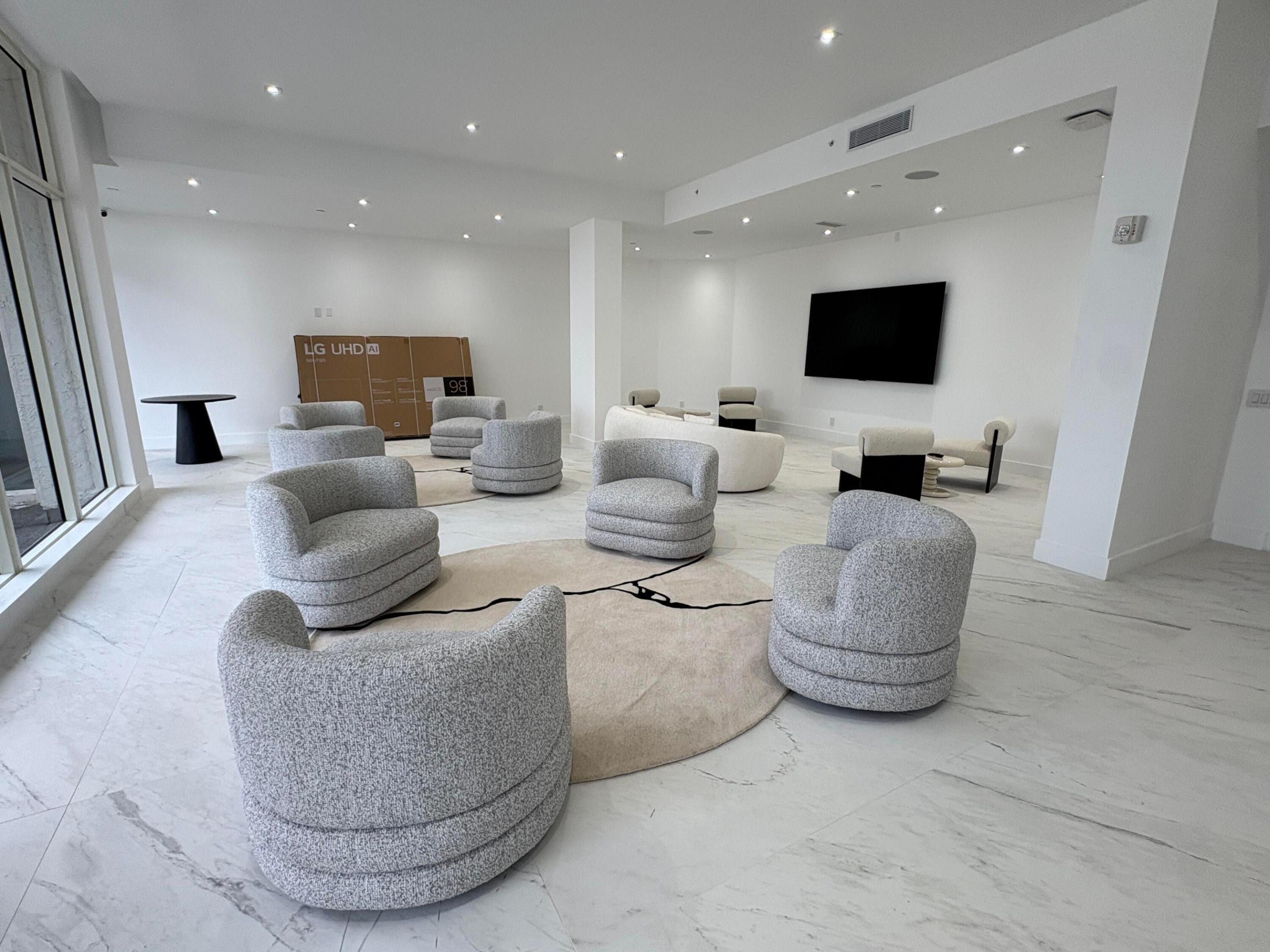 SEA RANCH CLUB OF BOCA II CONDO - Residential