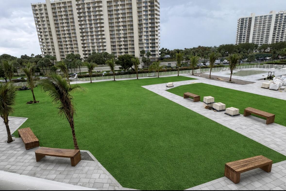 SEA RANCH CLUB OF BOCA II CONDO - Residential