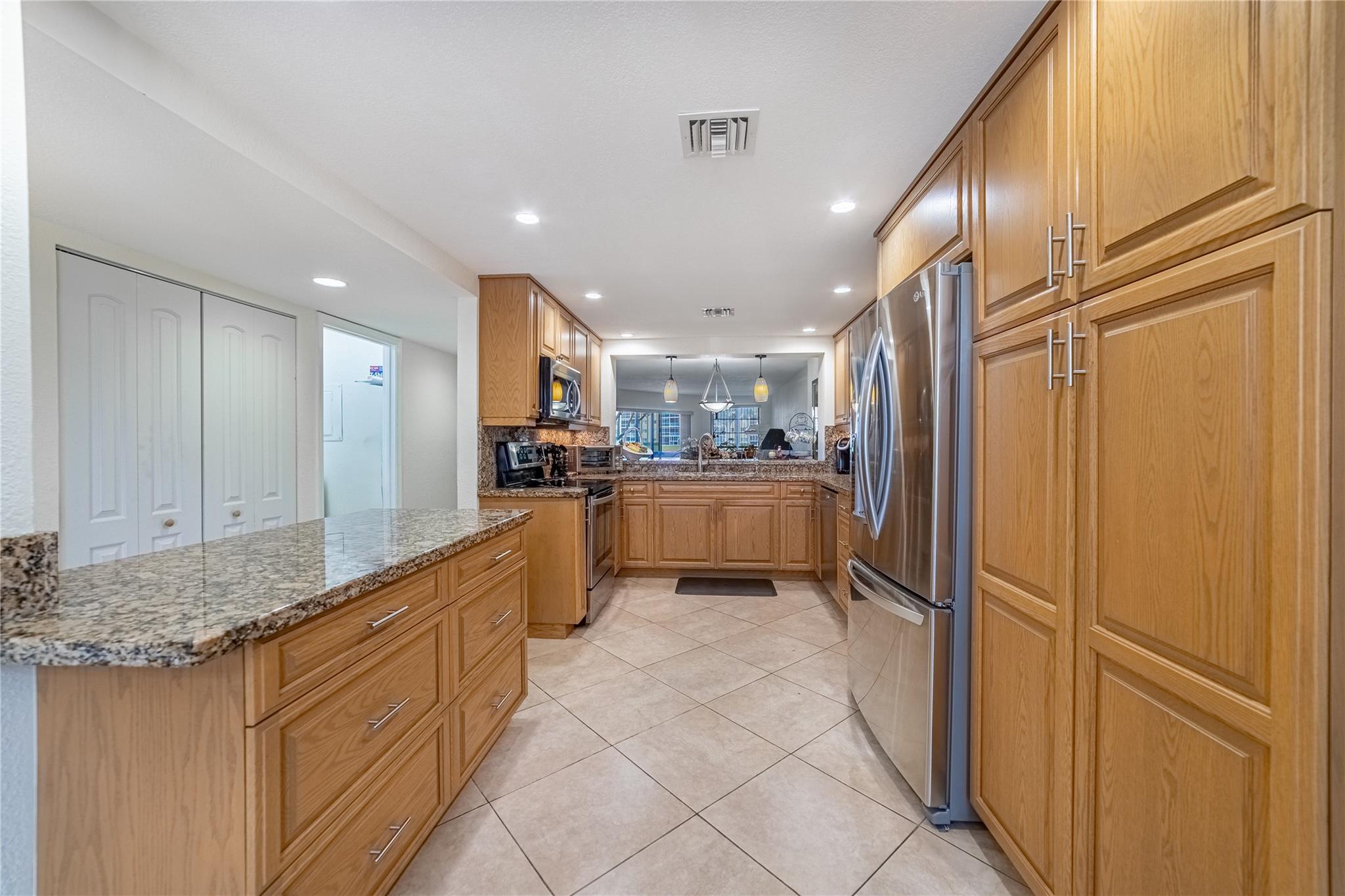 FAIRFAX - Residential