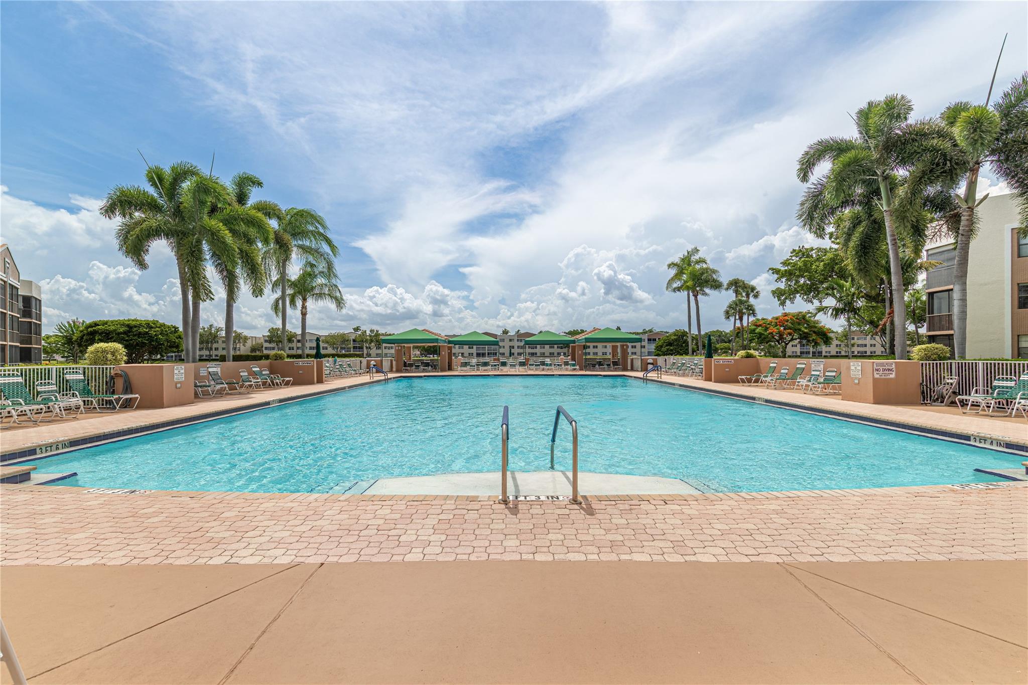 FAIRFAX - Residential