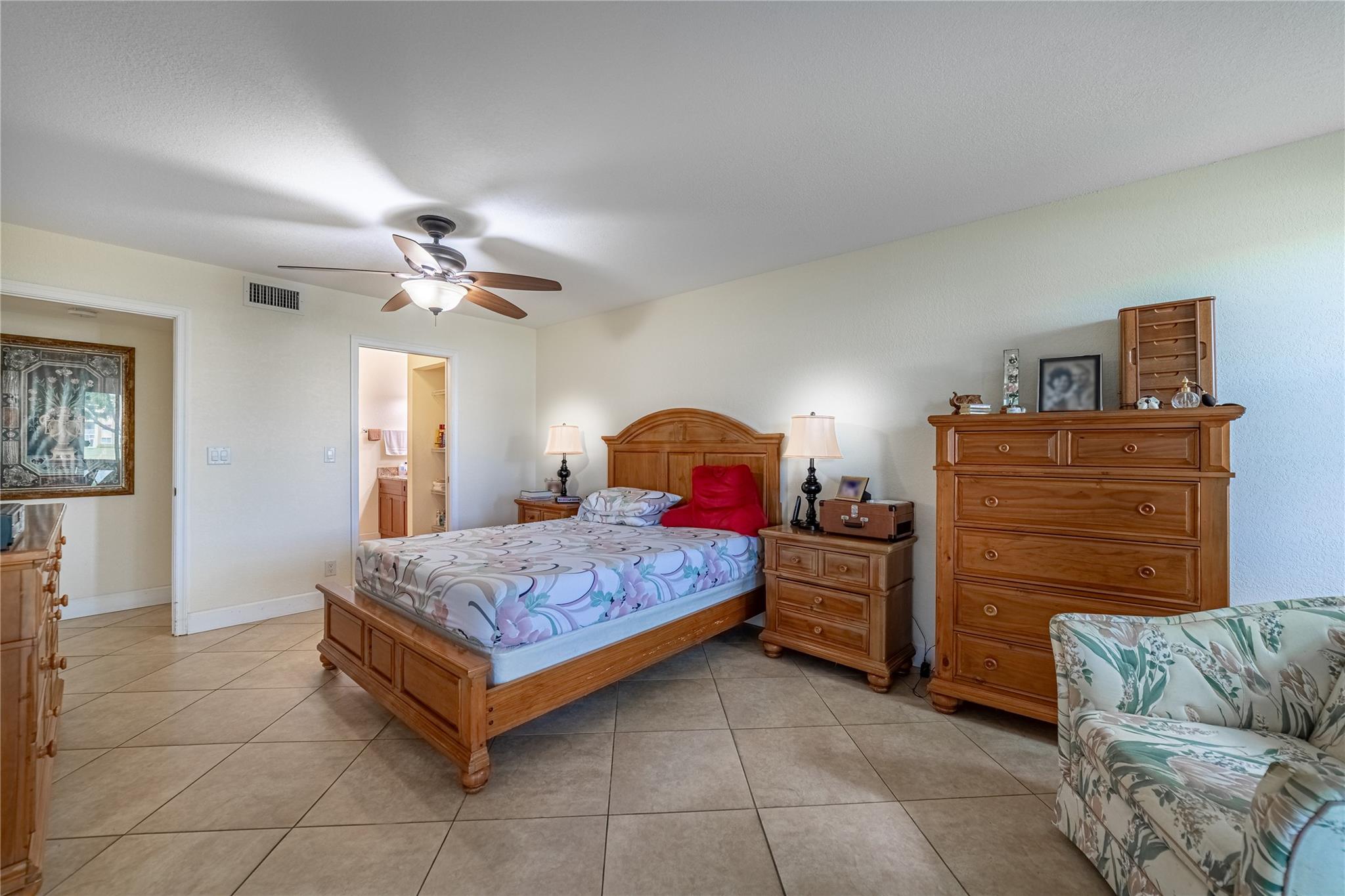 FAIRFAX - Residential