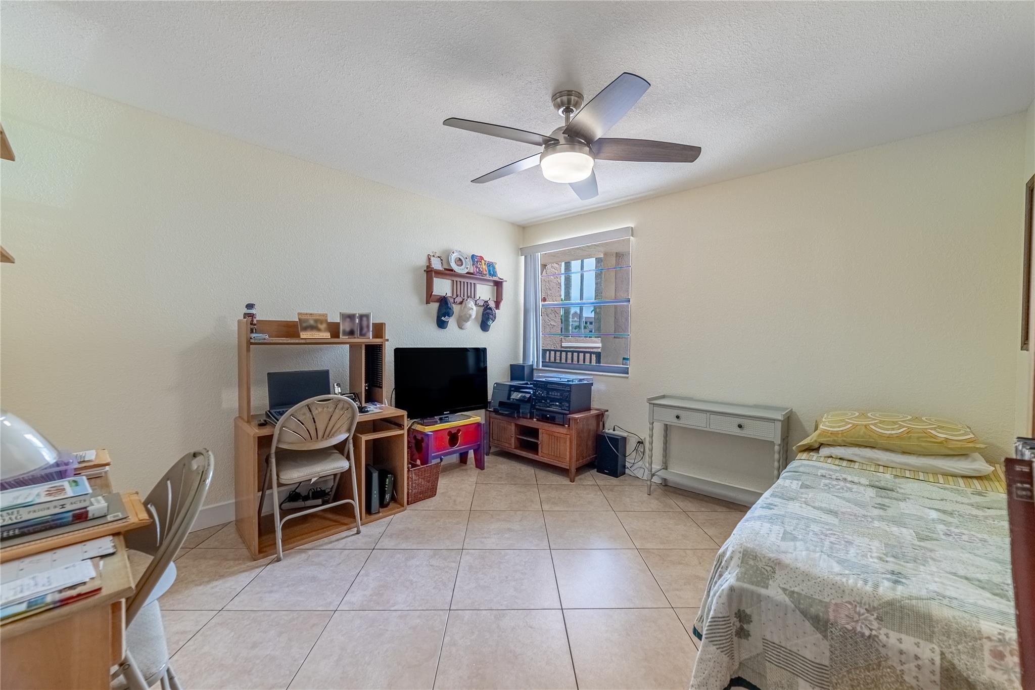 FAIRFAX - Residential