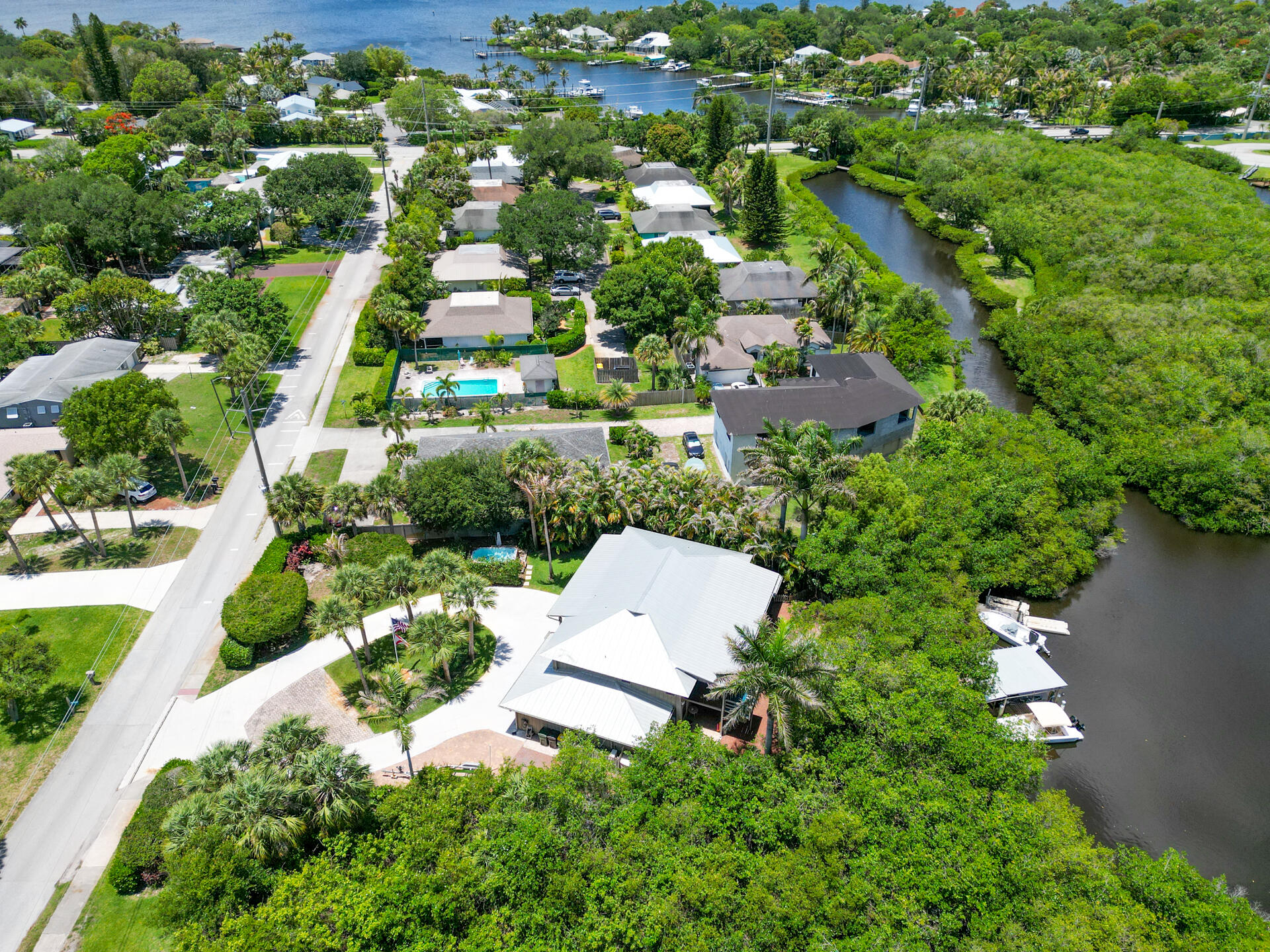 INDIAN GROVES - Residential