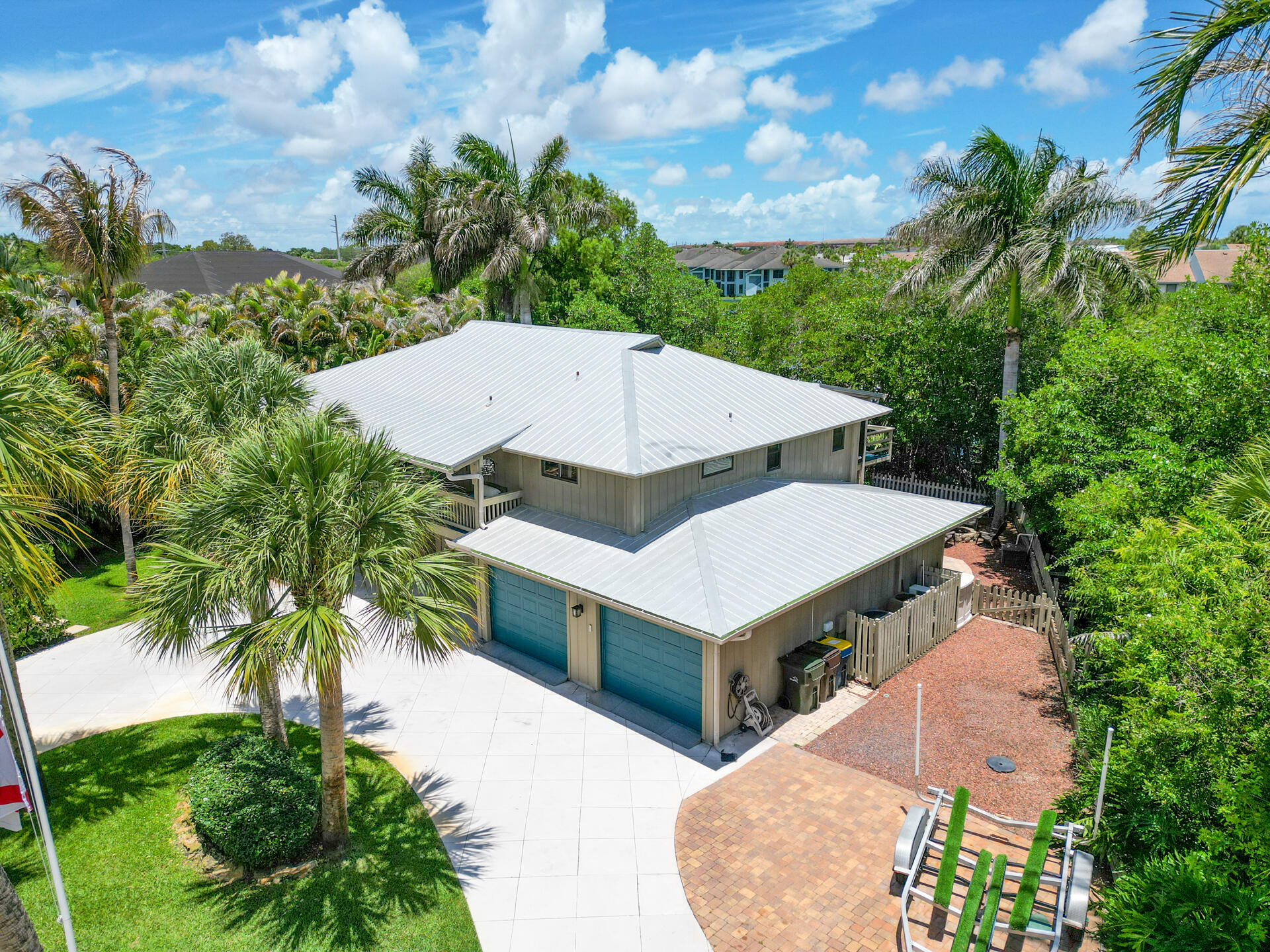 INDIAN GROVES - Residential