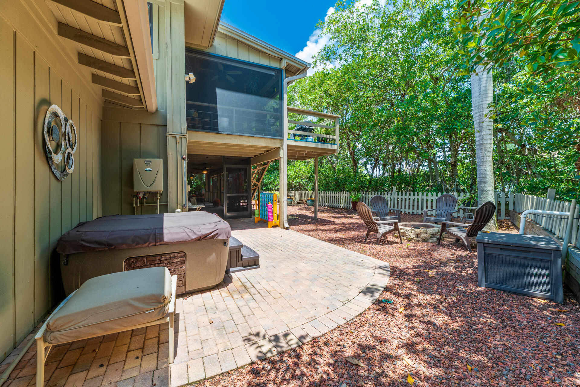 INDIAN GROVES - Residential