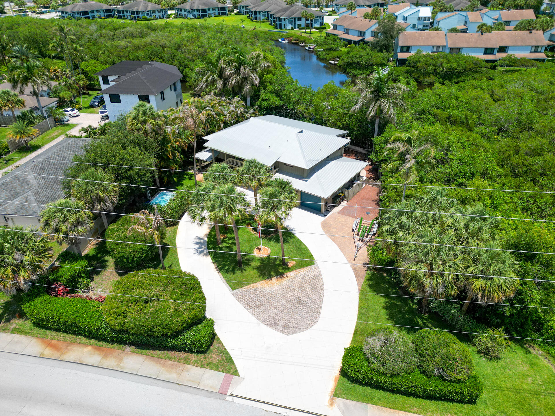 INDIAN GROVES - Residential