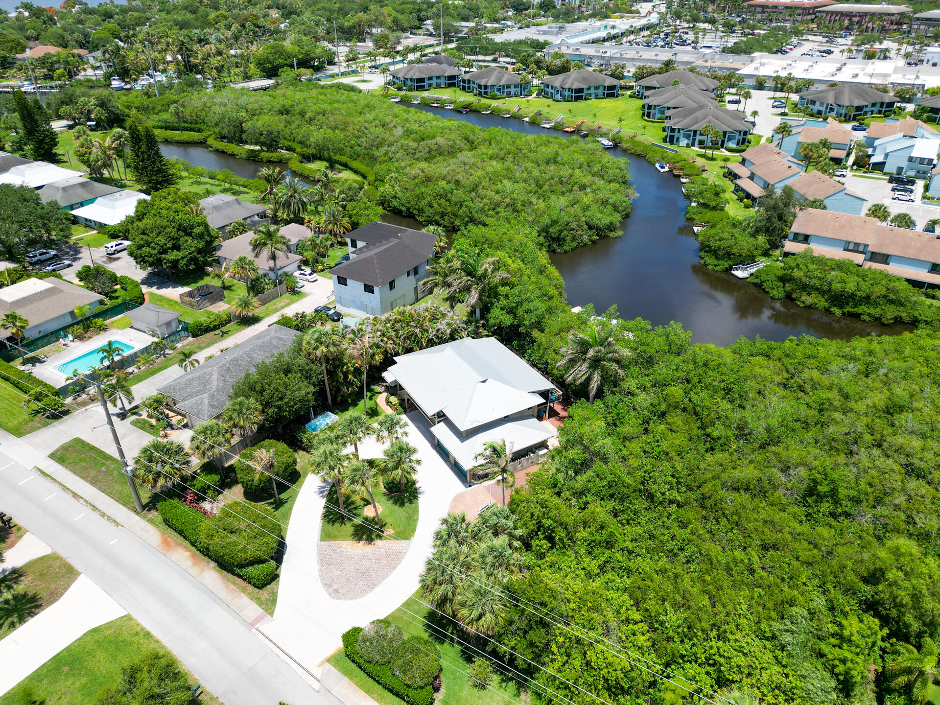 INDIAN GROVES - Residential
